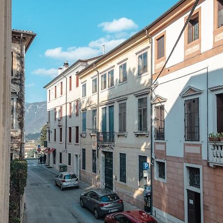 Living Down Town Apartment Bassano del Grappa Luaran gambar