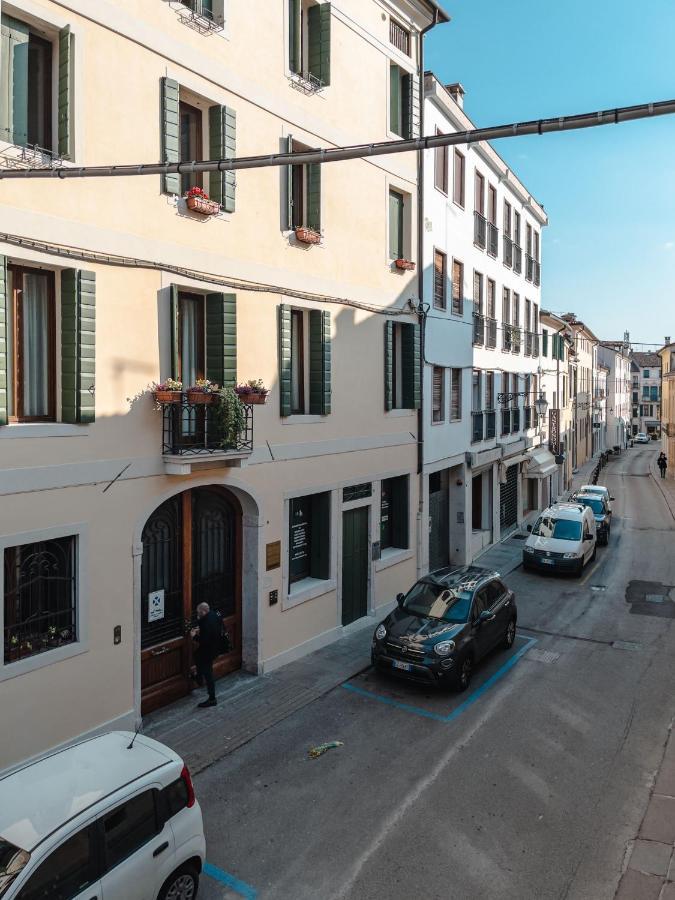 Living Down Town Apartment Bassano del Grappa Luaran gambar